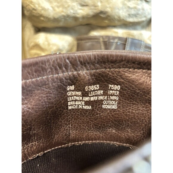 TIMBERLAND Brown Leather Tall Riding Pull-On Lug Sole Wood Grain Heel Boots W9 - Picture 6 of 8